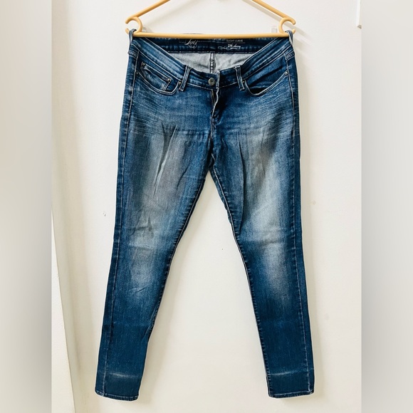 Levi’s washed dark blue slight curve skinny denim - Picture 2 of 5